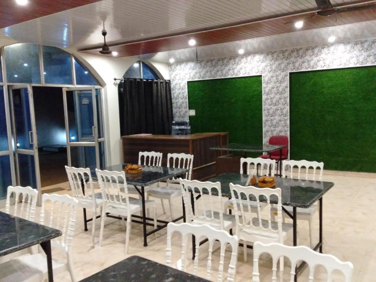 Hotel Jungle Palace Resort Umaria  Ngoại thất bức ảnh
