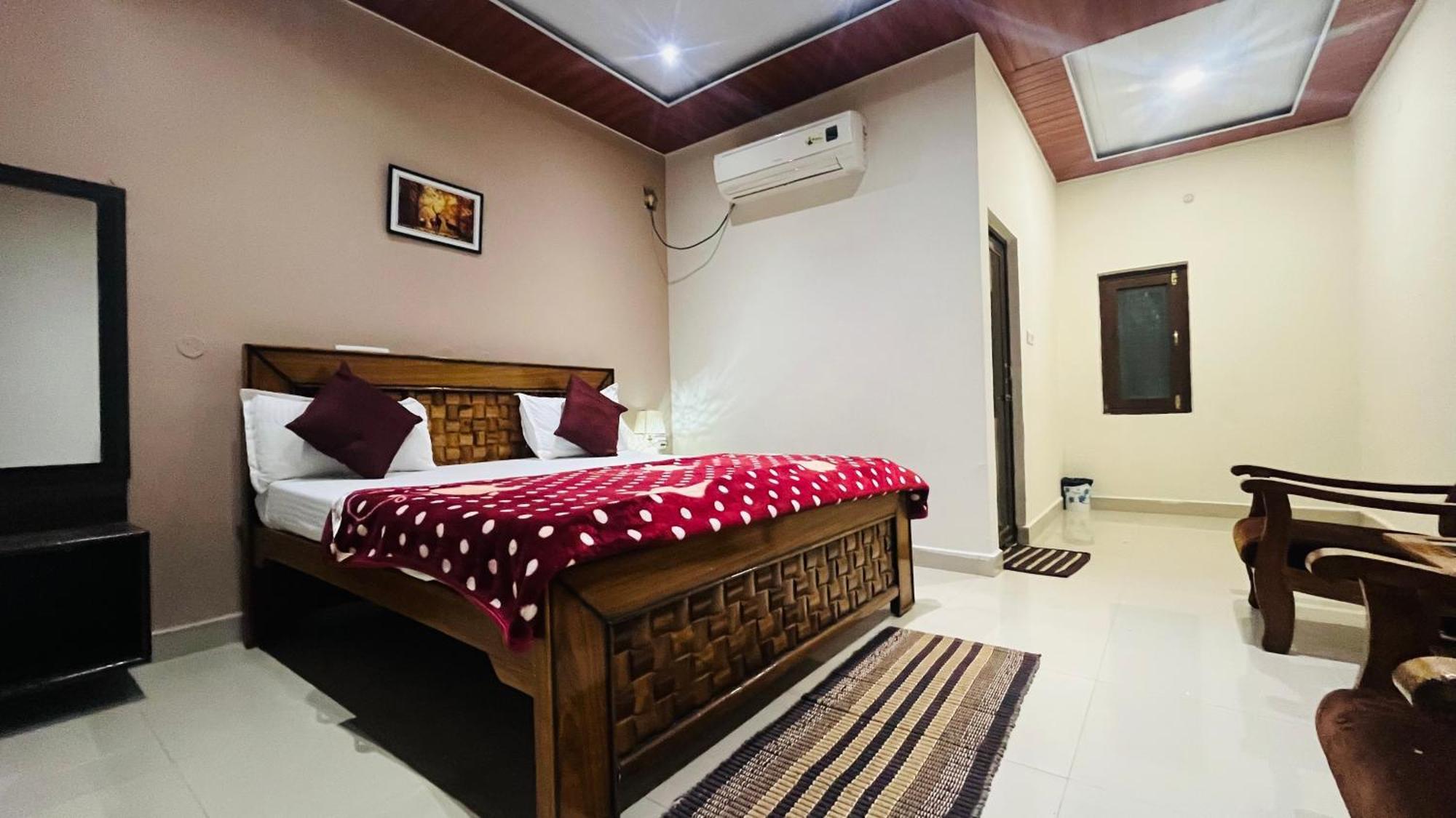 Hotel Jungle Palace Resort Umaria  Ngoại thất bức ảnh