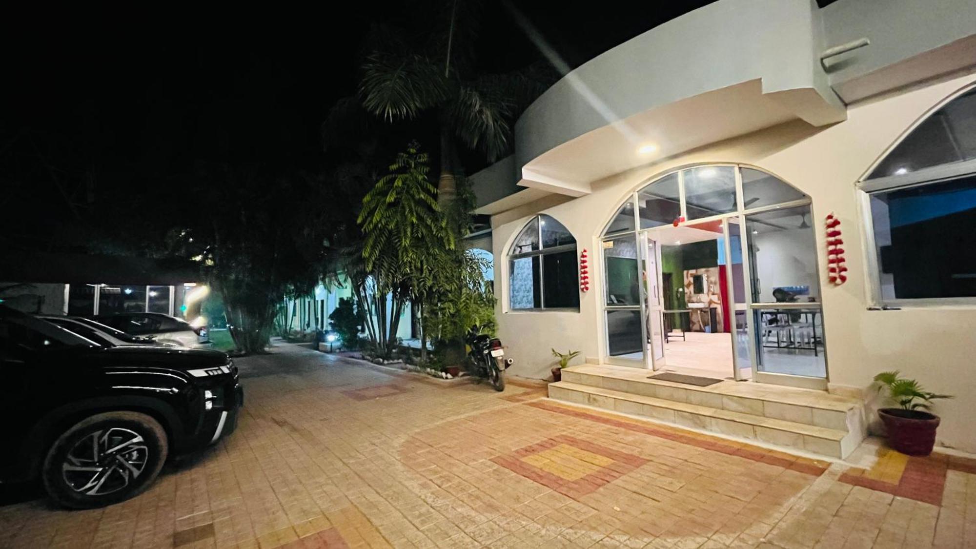 Hotel Jungle Palace Resort Umaria  Ngoại thất bức ảnh