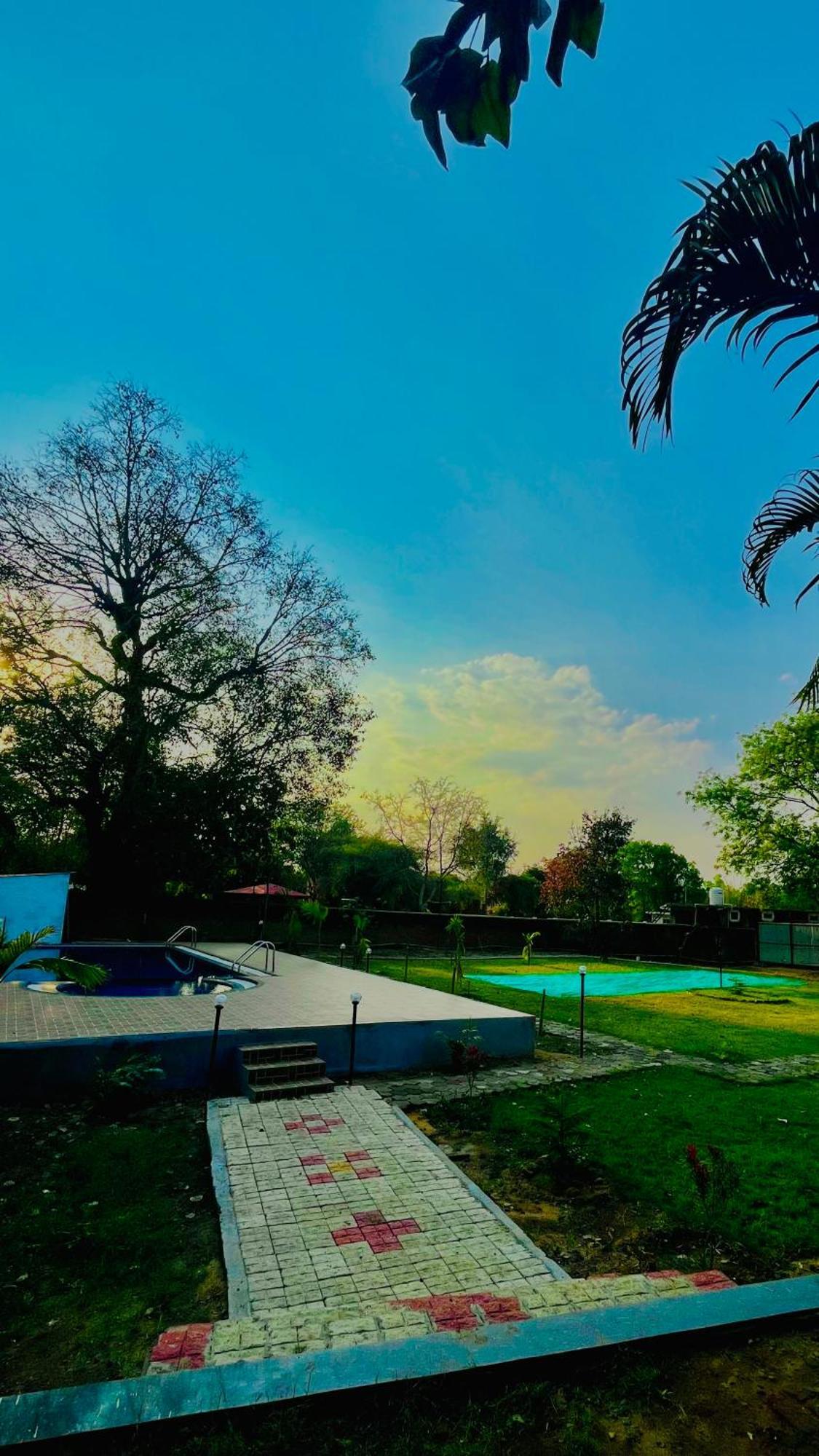 Hotel Jungle Palace Resort Umaria  Ngoại thất bức ảnh